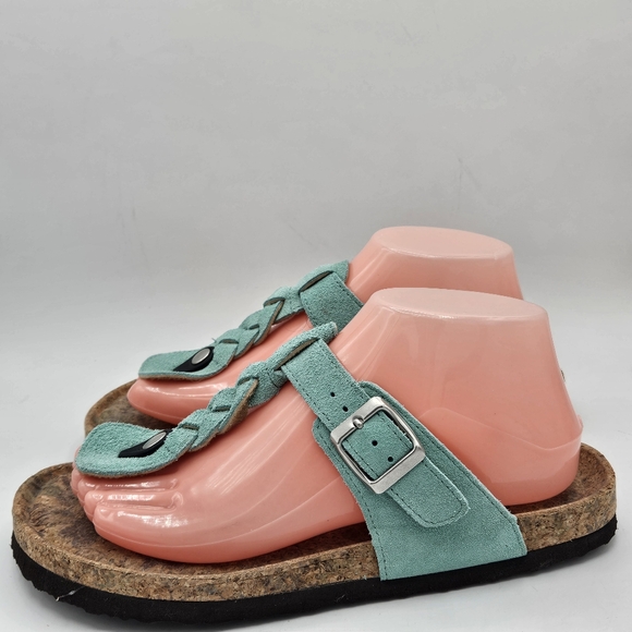 Muk Luk Marsha suede leather sandals size 8 - Picture 13 of 16